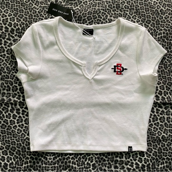 Hype And Vice Cali Tee White Cropped SDSU San Diego State Aztecs NWT Size M - Picture 11 of 13
